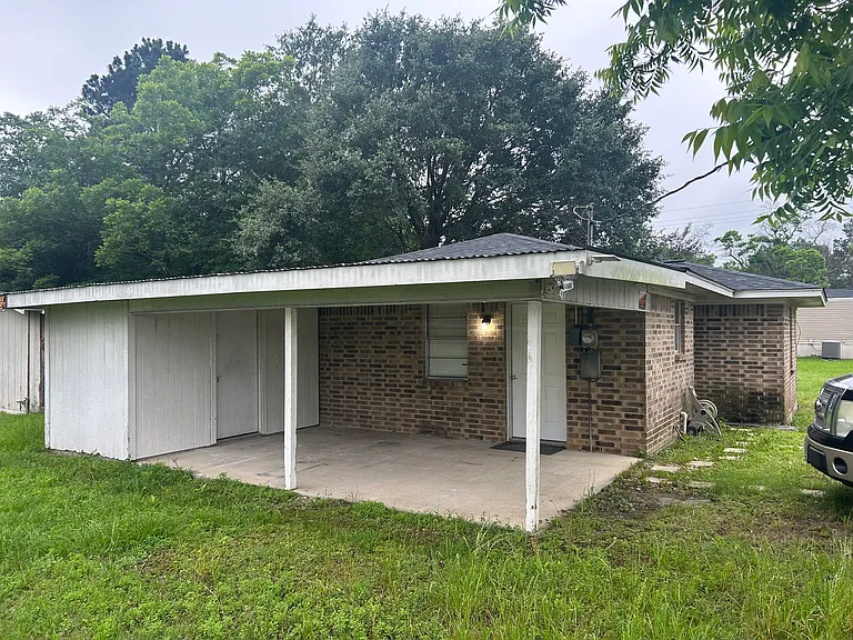 107 Cypress St — Photo 9