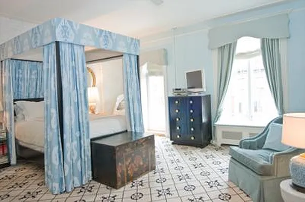 Sold by Corcoran | media 31