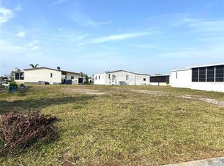 647 Los Altos #369, North Pt, FL 34287