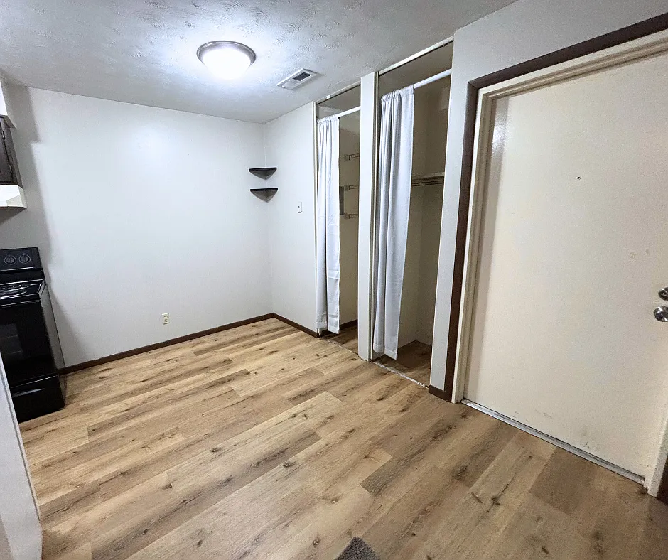 601 Oak Glen Drive — Photo 3