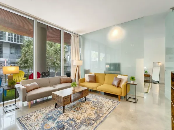 250 NW 24th St APT 2B, Miami, FL 33127