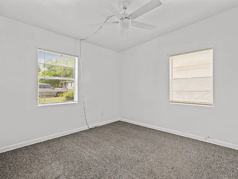 20 Rollins Ave — Photo 18