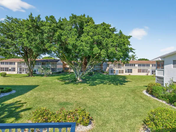 71 Canterbury C #71, West Palm Beach, FL 33417