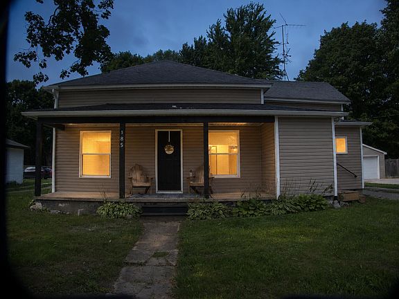 2nd image of 185 E Commerce St