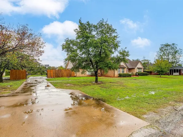 2712 N Hill Ter, Cleburne, TX 76031