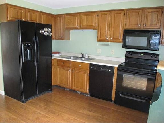 Eat in kitchen