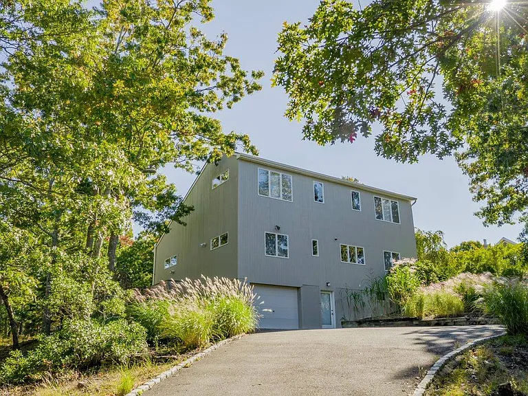 38 Red Creek Cir — Photo 3