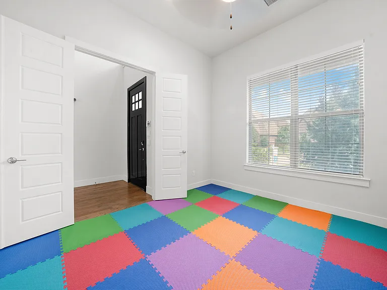 14116 Danehurst Ln — Photo 3