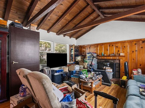 2nd image of 4617 Tilden Ave