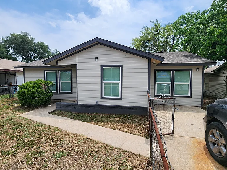 606 Crockett St — Photo 25
