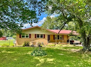 19 Johnson School Rd, Fayetteville, TN 37334