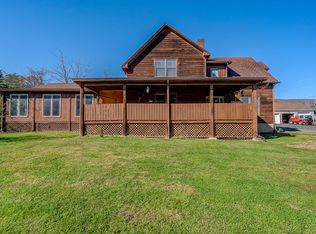 8508 Potts Creek Rd, Covington, VA 24426