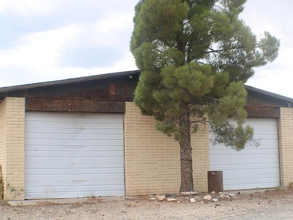 3rd image of 210 S Libby Ln