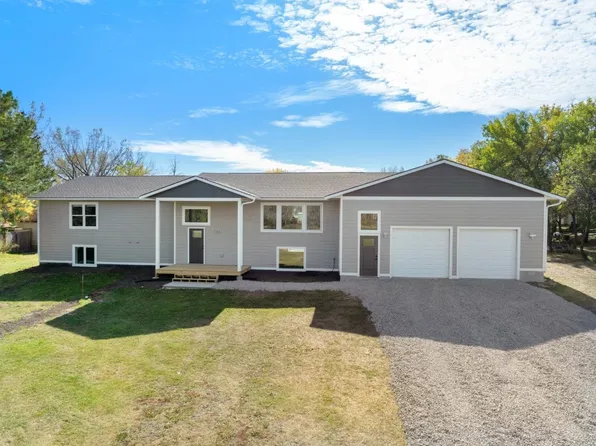 105 Centennial Rd, Glenburn, ND 58740