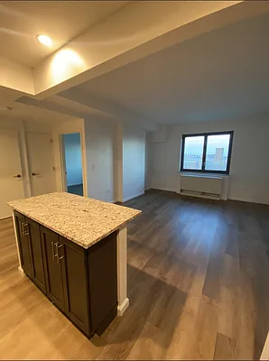 Rented by Fifth & Forever LLC | media 24