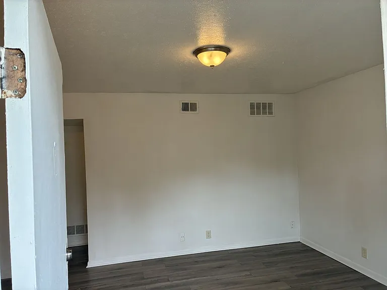 4115 Pinecroft Dr — Photo 8