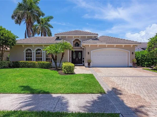 1534 Vintage Ln, Naples, FL 34104