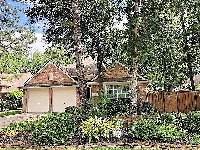 3 bed, 2.0 bath, 2264 sqft, $2,700 — Photo 1