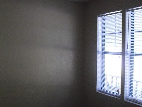 3rd image of 1302 Saint Clair St