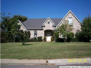 2362 Kindlewood Dr, Southaven, MS 38672