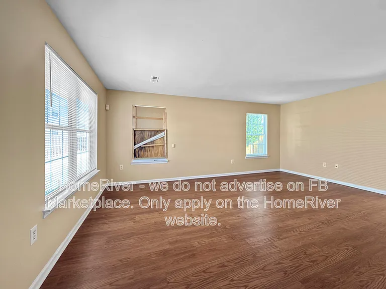 3629 McDowell Ct — Photo 5