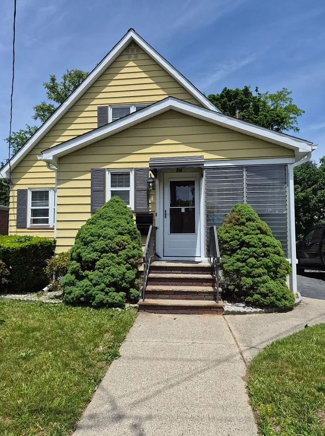 2 bed, 1.5 bath, $2,590 — Photo 1