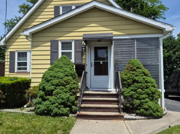 70 E 6th St, Clifton, NJ