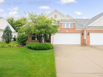 6523 Prairie Dunes Dr #69, Grand Blanc, MI, 48439