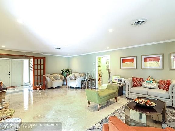 3rd image of 4031 Bayview Dr
