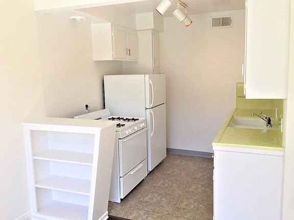 4th image of 11717 Montana Ave #105