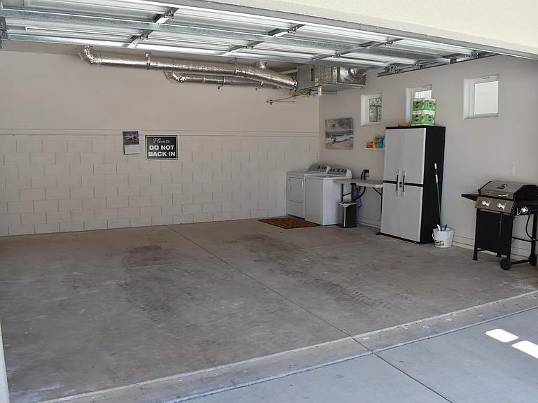 355 Hinds Ave — Photo 17