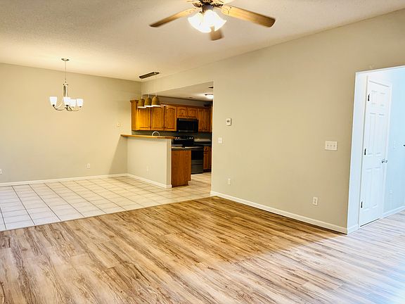 4th image of 260 Lacey St #260