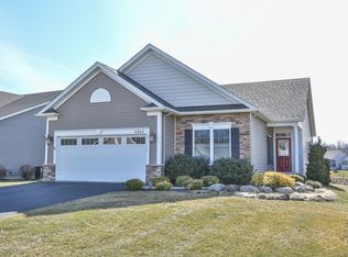 1263 Clear Pond Ln, Webster, NY 14580