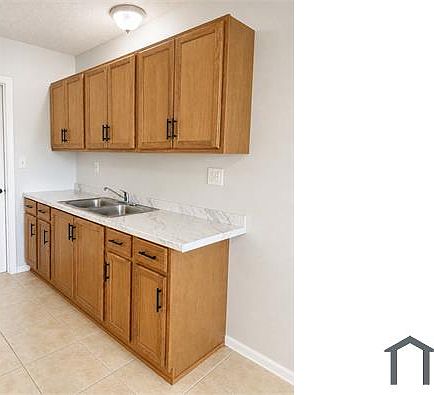 4th image of 7601 SW 10th Ct #2