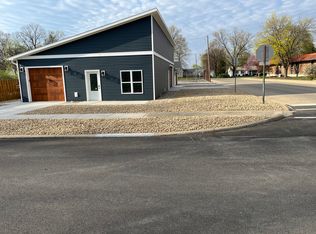 322 E Grant St, Monticello, IL 61856