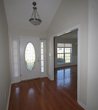 3rd image of 3023 Parkridge Dr