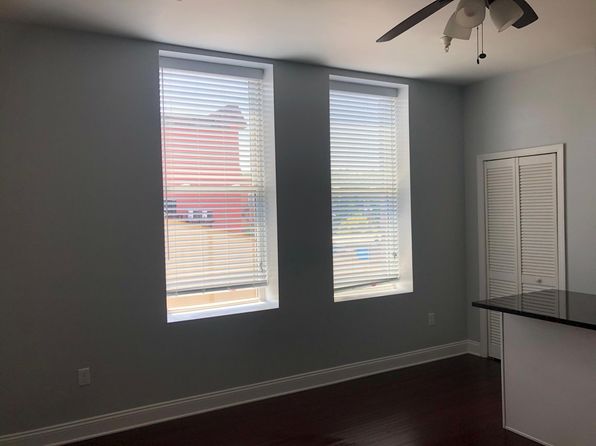 207 Main St APT 4