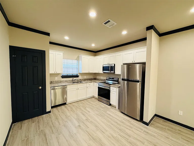 4802 Cruse Rd #1 — Photo 6