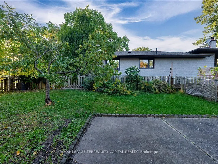 65 Glenmanor Dr — Photo 27