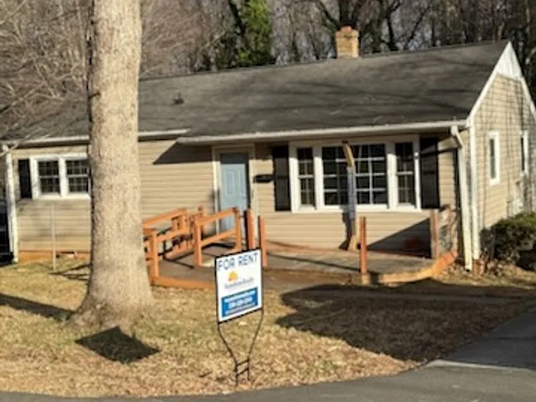 608 N Wilba Rd — Photo 1