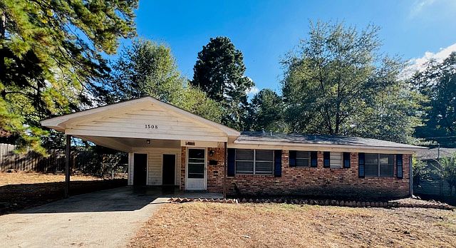 1st image of 1508 Lake Dr