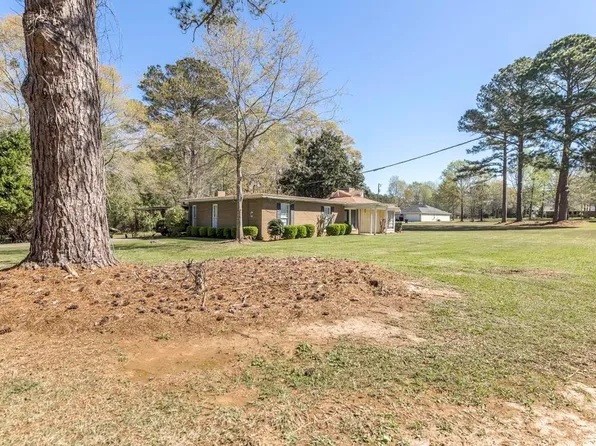 52 Winter Ln, Fort Valley, GA 31030