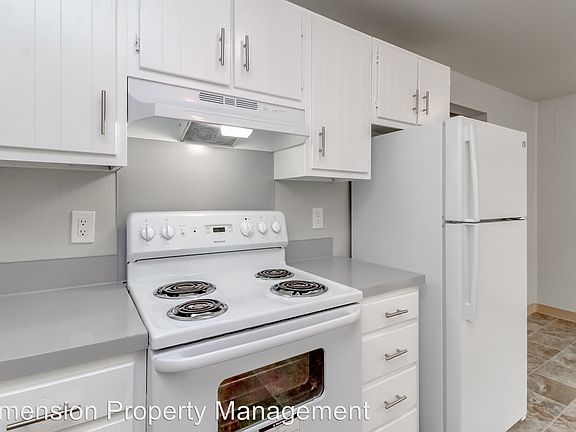4th image of 211 Pattison St NE APT 3