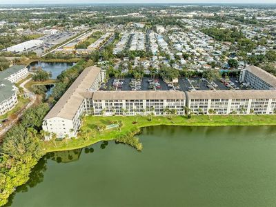 3176 Lake Bayshore Dr #319, Bradenton, FL, 34205