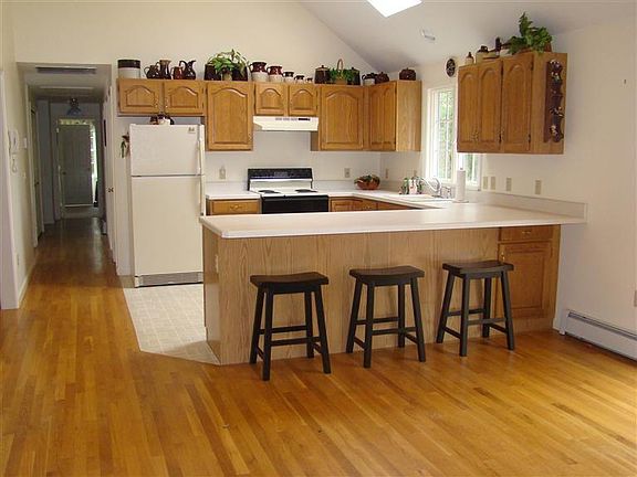 5th image of 41 Coventry Ln