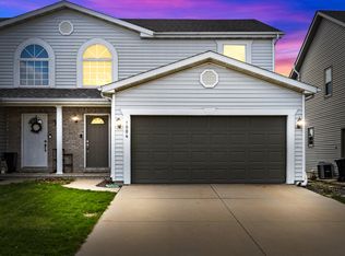 1804 Vladimir Dr, Bloomington, IL
