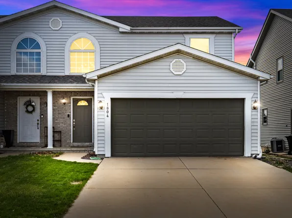 1804 Vladimir Dr, Bloomington, IL 61704