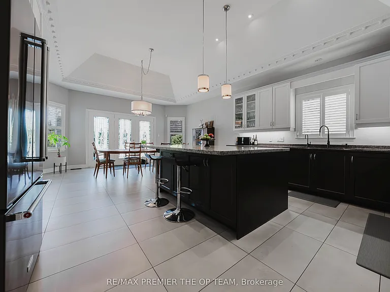 56 Park Ridge Dr #UPPER — Photo 14