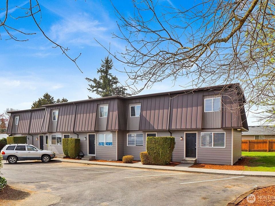 1st image of 211 Maple Street