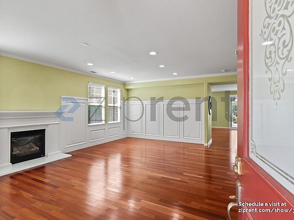 3rd image of 6035 Sterling Greens Cir